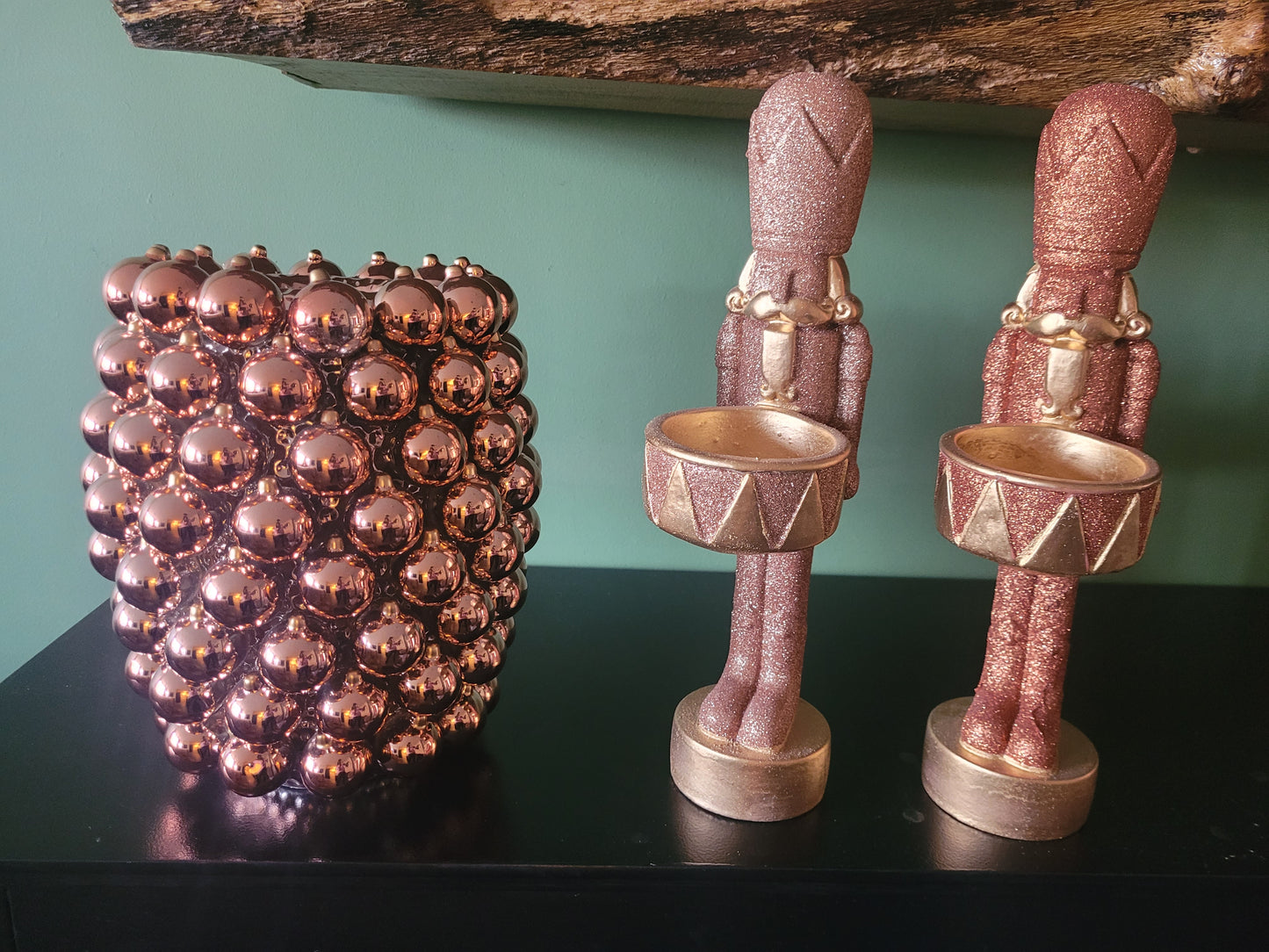 Vaas Kerstballen Nude 27x27x33cm